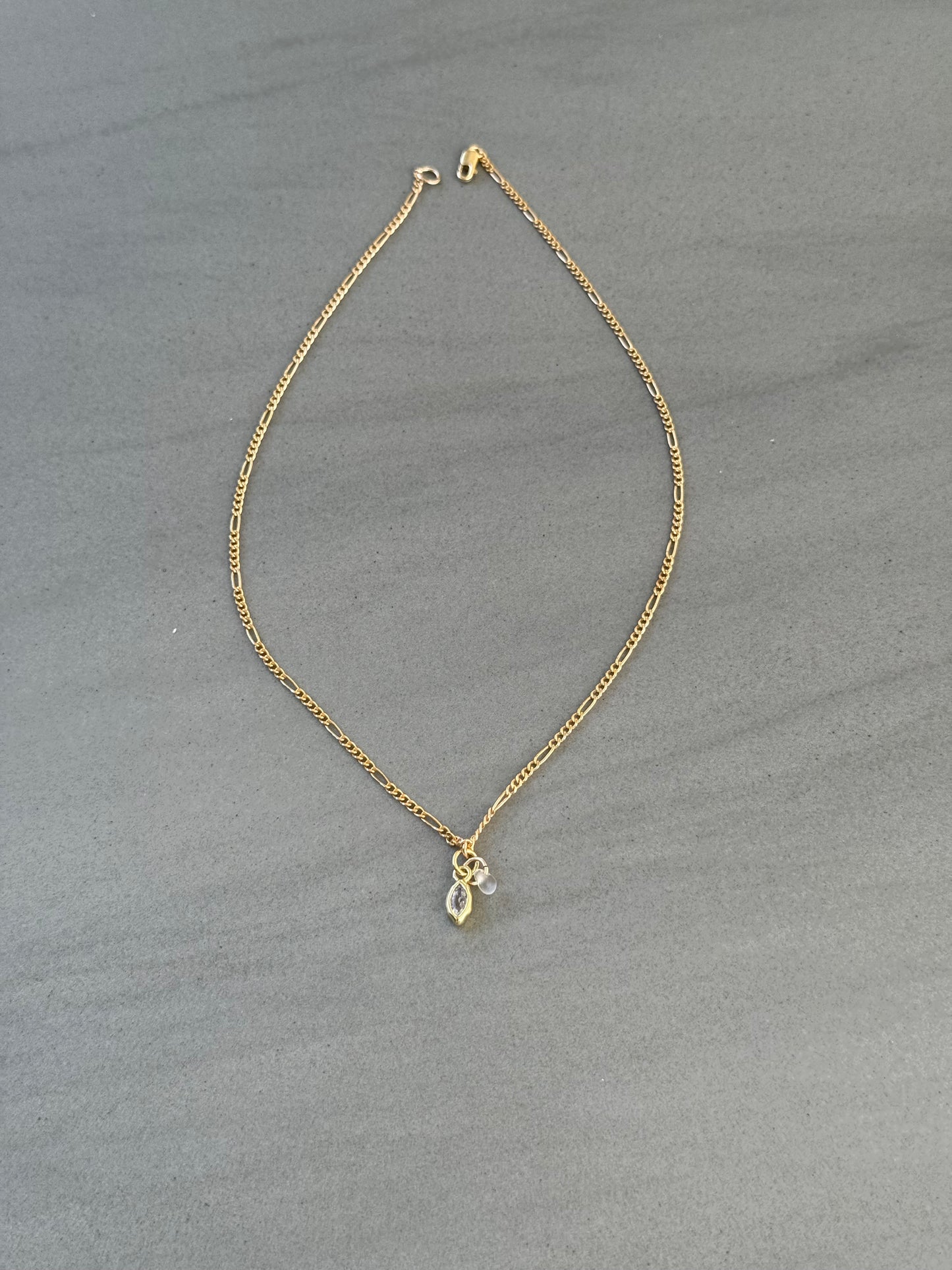 Sandy stone necklace